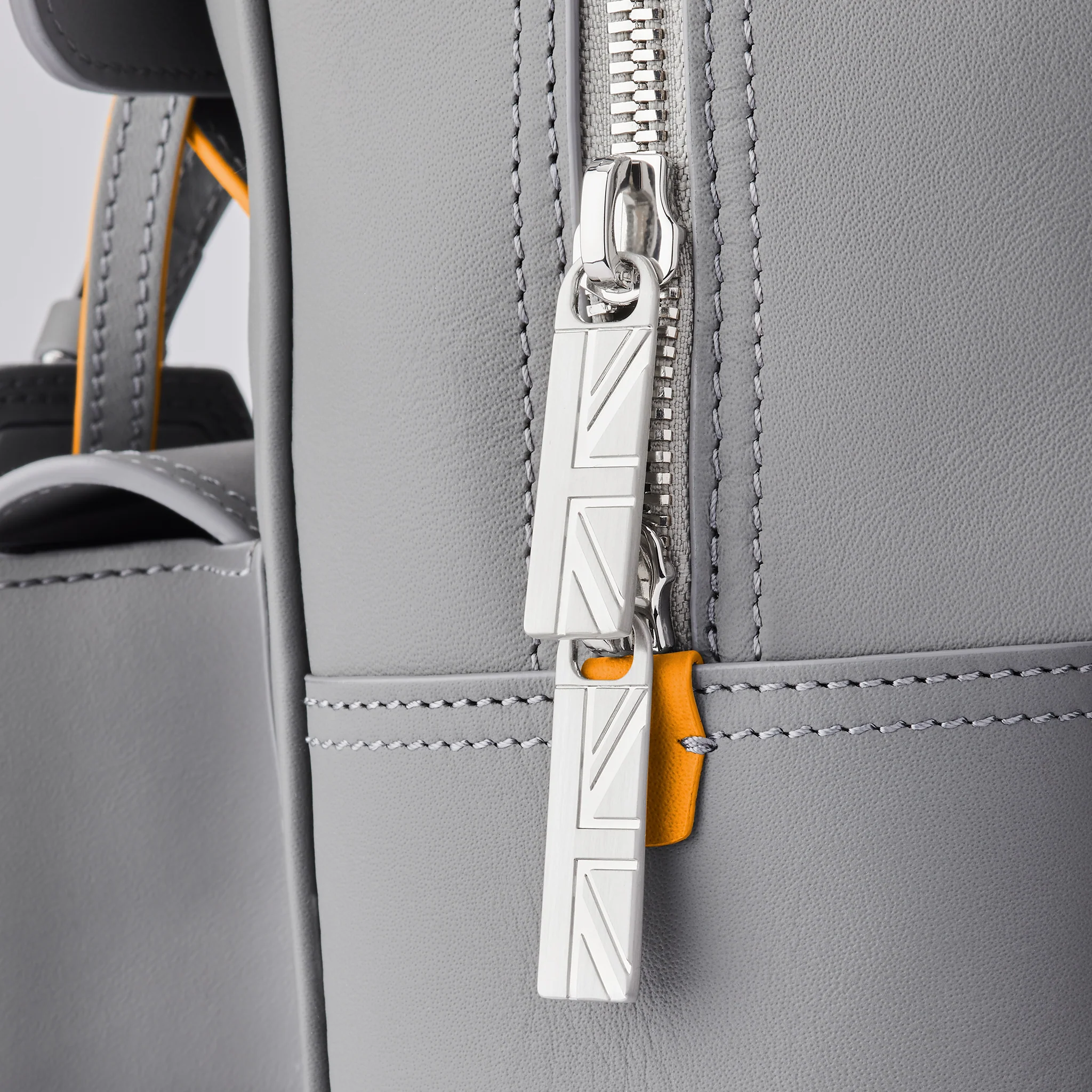 Bentley Limited Edition Luggage Set - Image 5