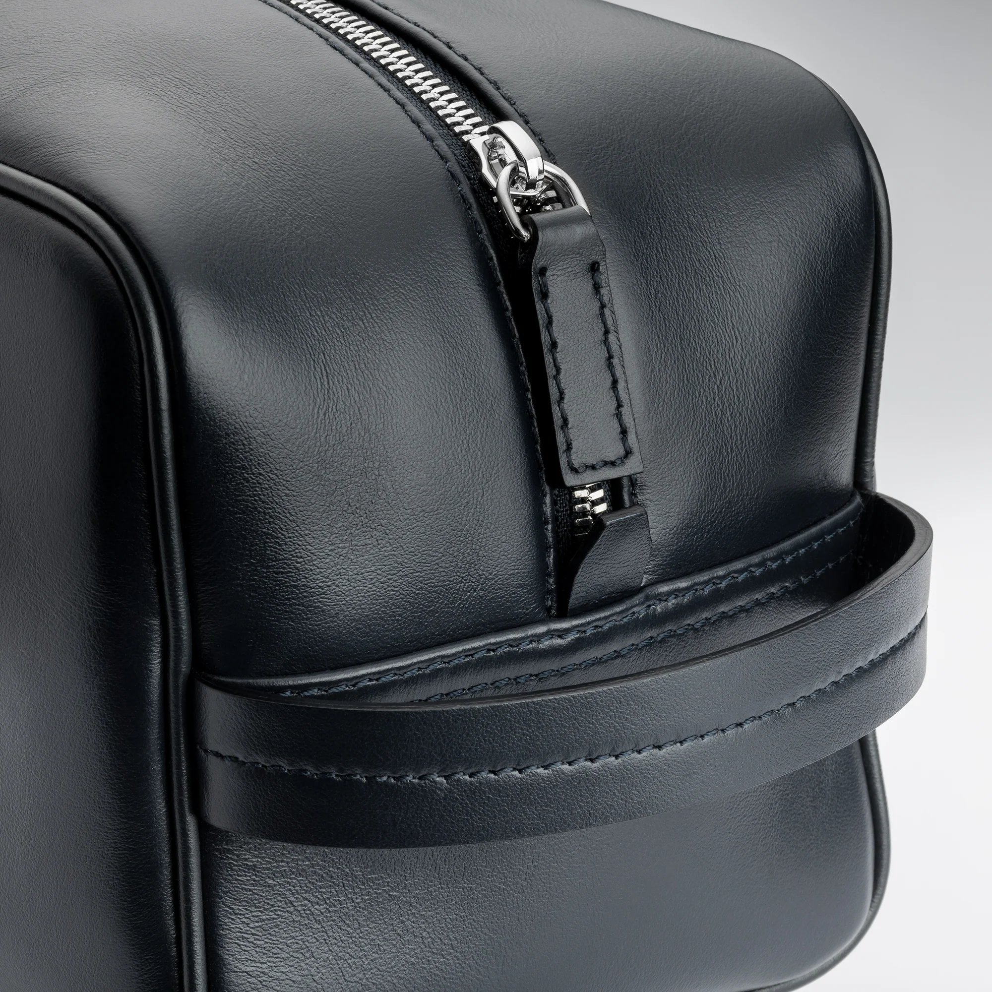 Bentley Wash Bag - Image 3