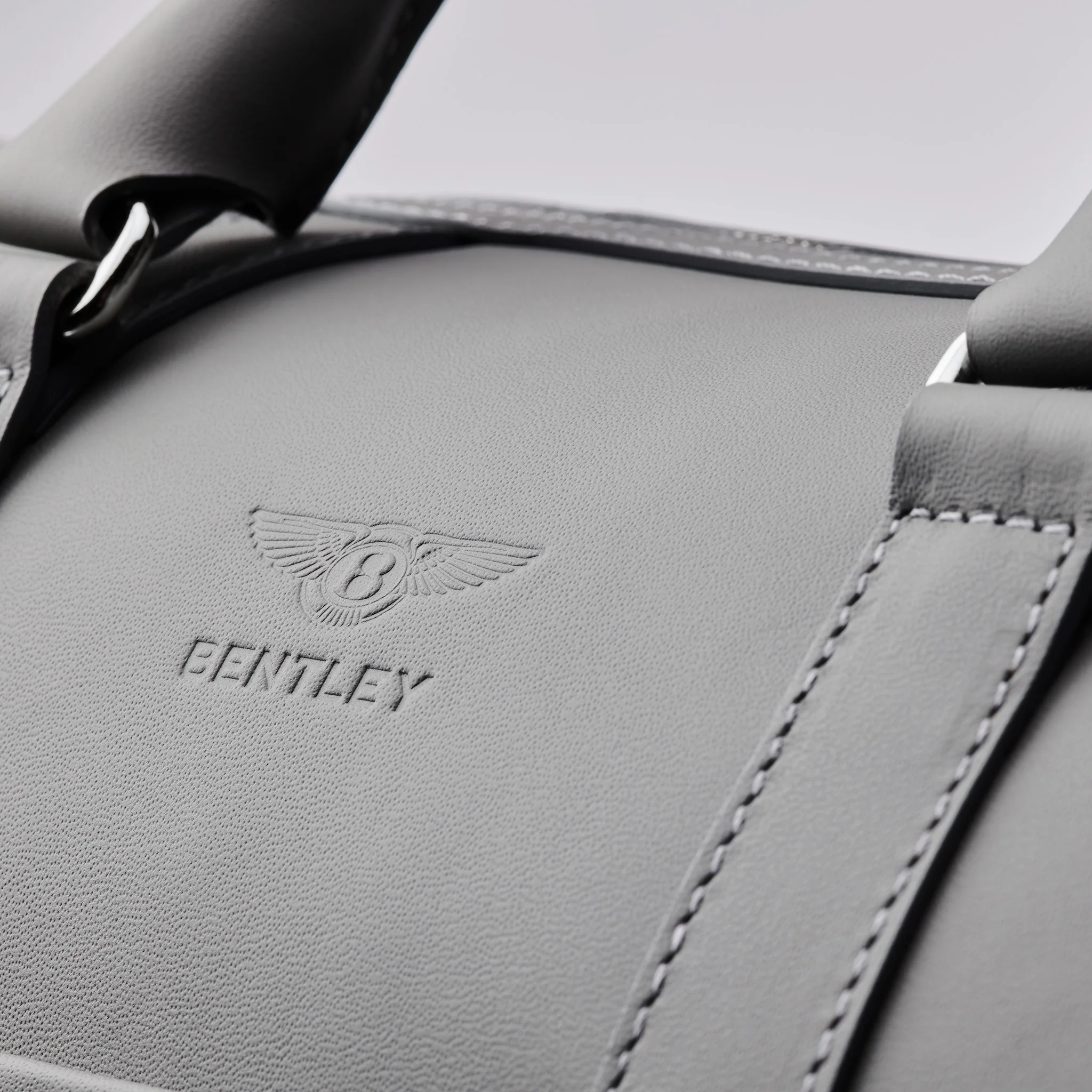 Bentley Overnight Bag - Image 8